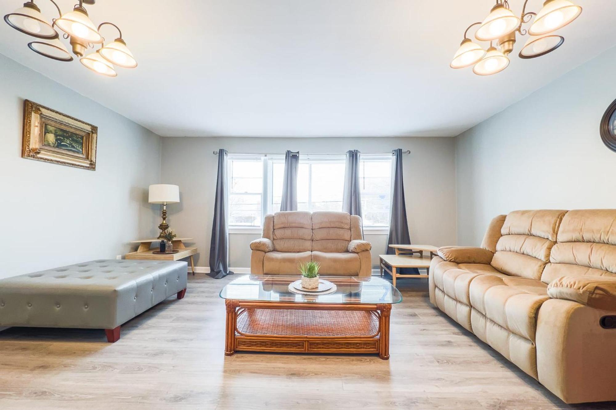 Large 6Br, 6 Bath In The City Of Niagara Falls Eksteriør billede