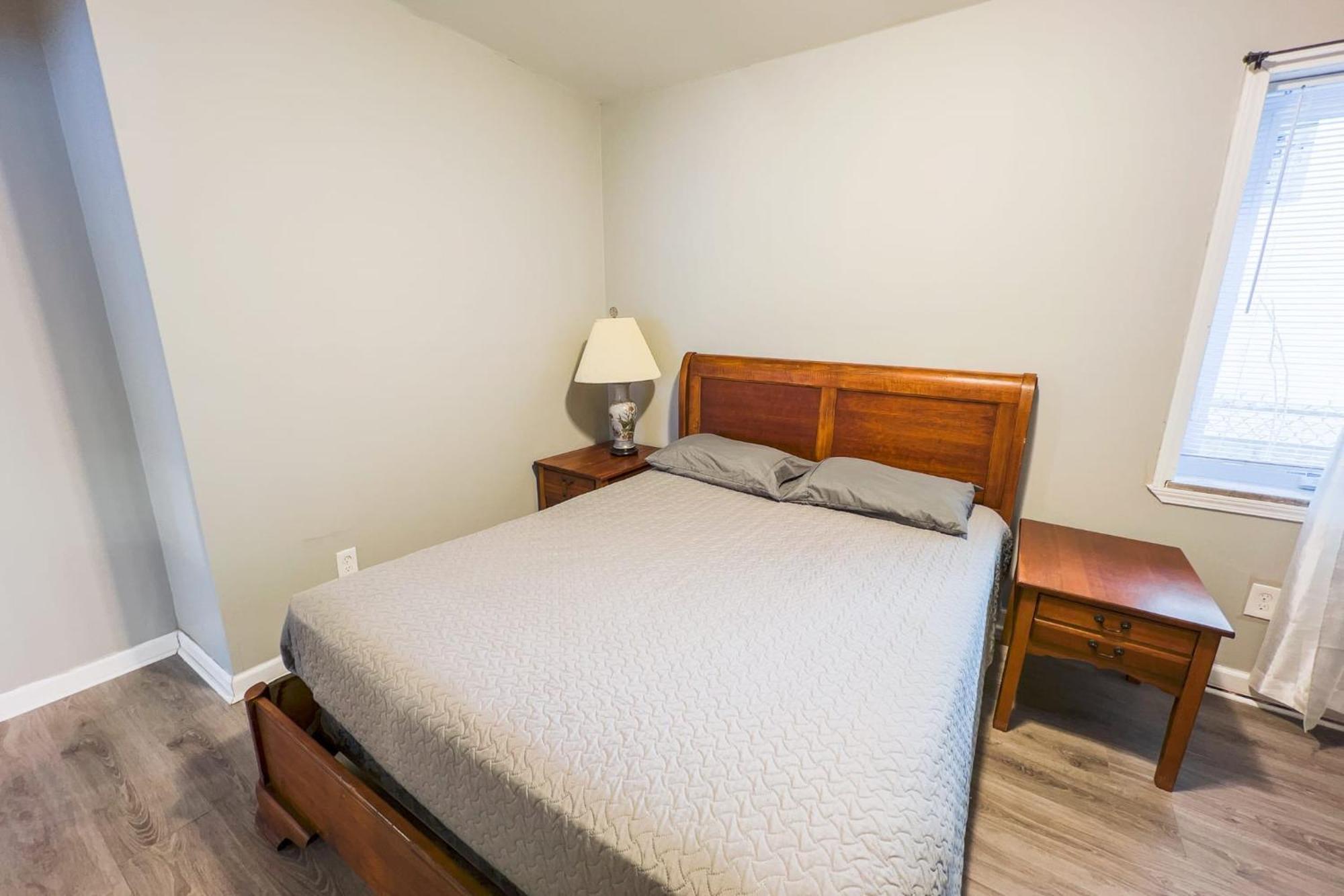 Large 6Br, 6 Bath In The City Of Niagara Falls Eksteriør billede