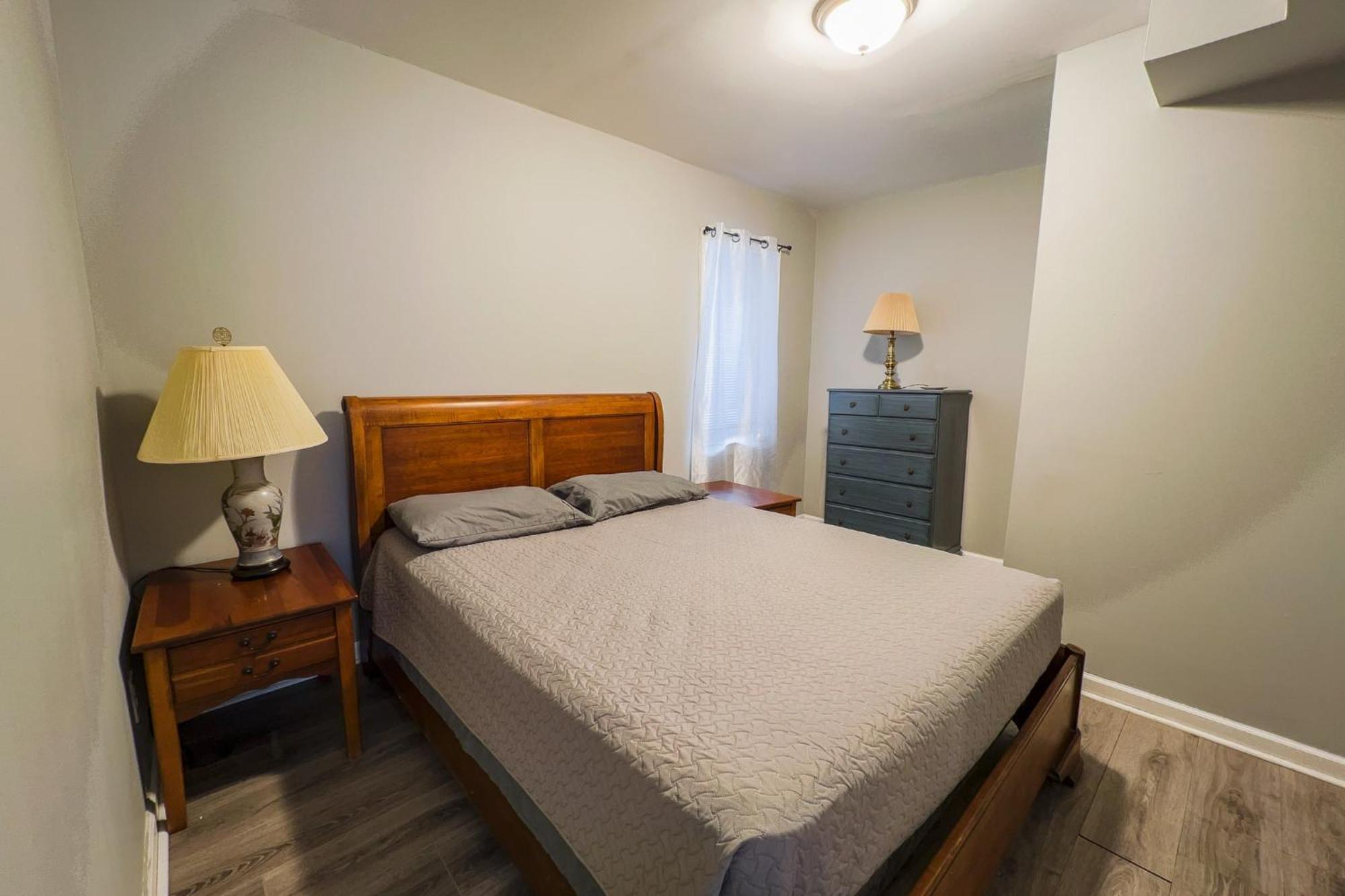 Large 6Br, 6 Bath In The City Of Niagara Falls Eksteriør billede