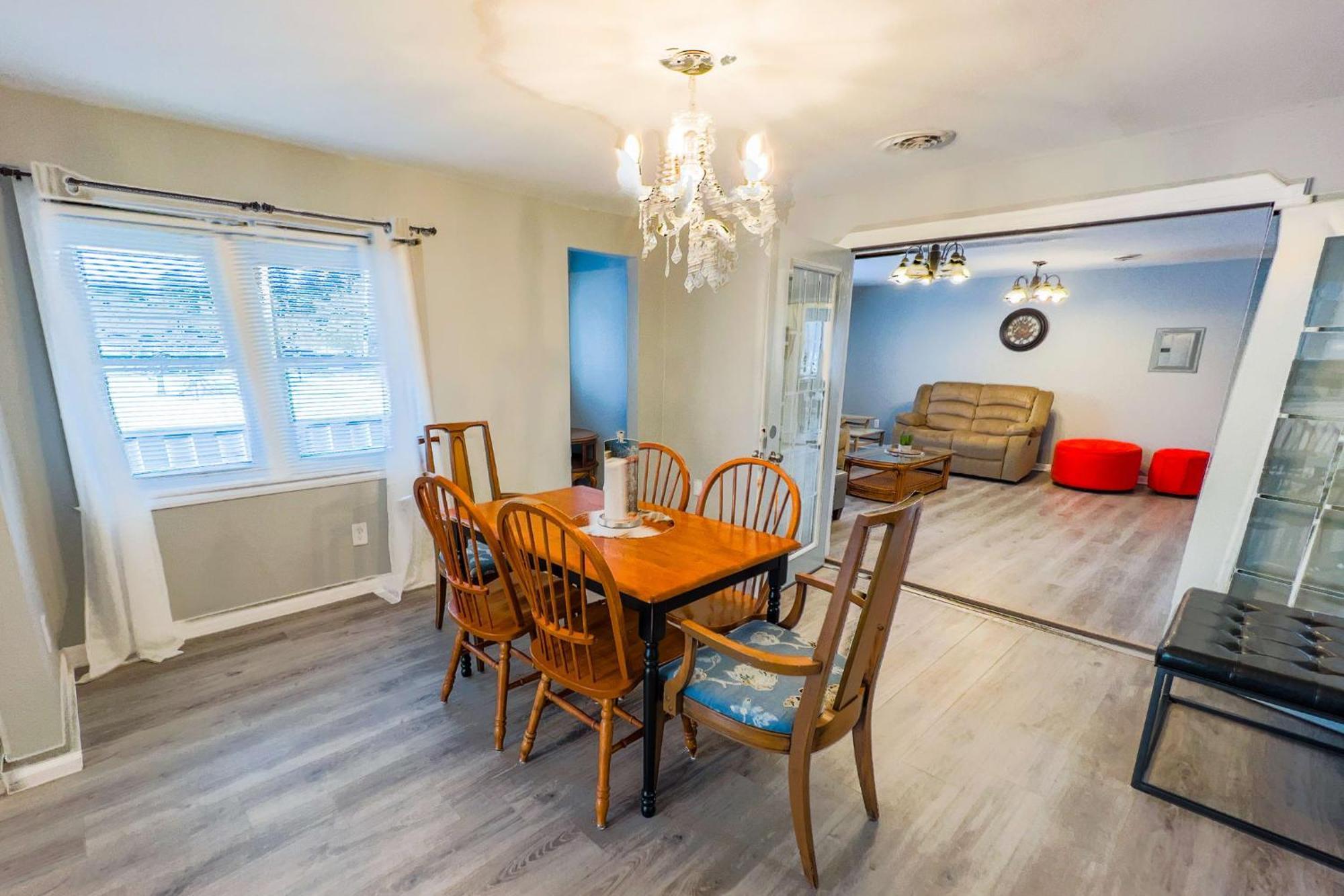 Large 6Br, 6 Bath In The City Of Niagara Falls Eksteriør billede